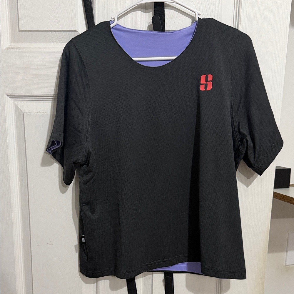 Black Short Sleeve Nike women’s Sabrina tee